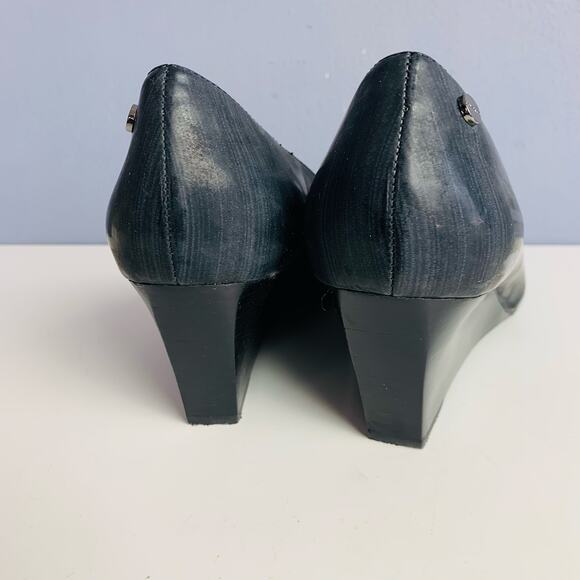 IOB Calvin Klein Shelly Streak Patent Peep Toe Wedge Size 8 1/2 - Picture 4 of 9